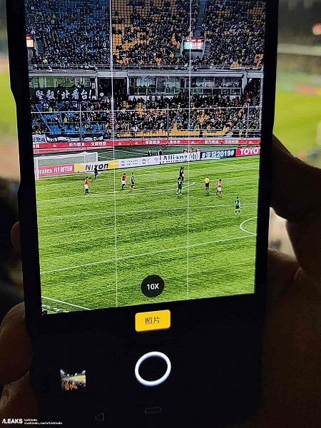 Испытание футболом. 10-кратный зум смартфона Oppo Reno проверили в полевых условиях