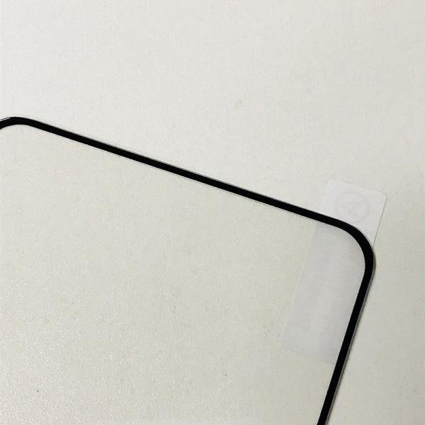 Плоский, зато без вырезов. Живые фото подтверждают, как будет выглядеть экран OnePlus 7 