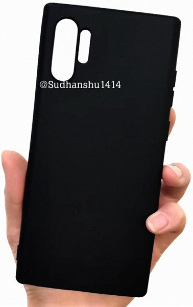 Галерея дня: настоящие чехлы Samsung Galaxy Note10 и Note10 Pro в руках пользователя