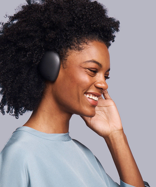 Производитель называет Human Headphones первыми по-настоящему беспроводными накладными умными наушниками