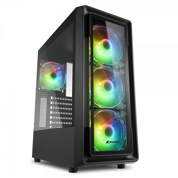 Корпус Sharkoon TK4 RGB поставляется с четырьмя 120-миллиметровыми вентиляторами, украшенными подсветкой RGB