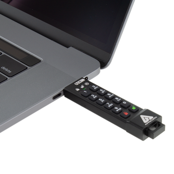 Производитель называет Aegis Secure Key 3NXC первой флешкой с разъемом USB Type-C, в которой применено аппаратное шифрование