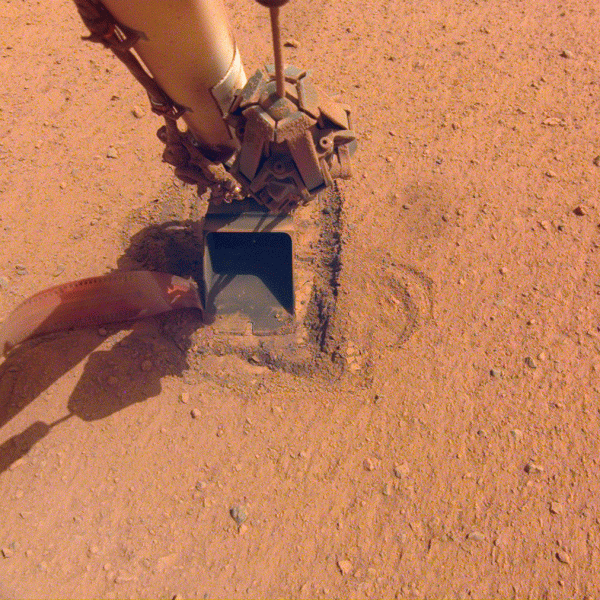 «Крот» NASA так и не смог пробурить Марс. Учёные оставляют попытки использовать инструмент аппарата InSight 