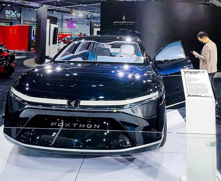 Power 750 HP  and a cruising range of 750 km.  Foxconn unveils its flagship Foxtron Model E sedan, which can compete with Tesla's Model S