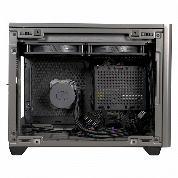 Корпус Cooler Master NR200P Max рассчитан на плату типоразмера mini-ITX и укомплектован СЖО