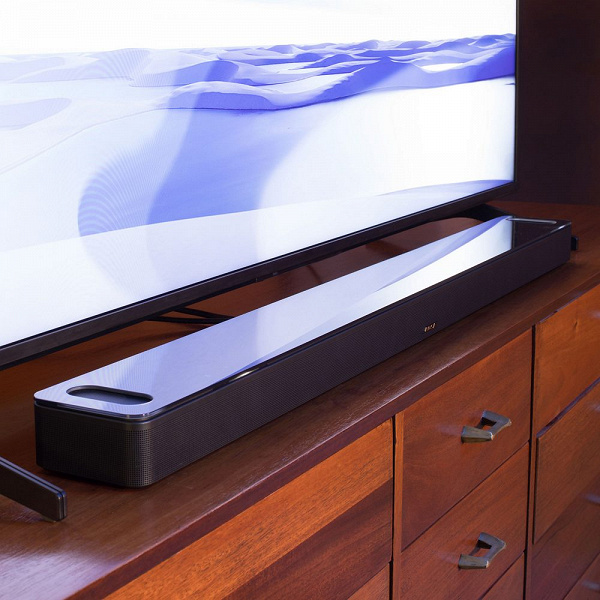“A level of realism that no other column can match.”  Bose Soundbar with Dolby Atmos, HDMI eARC, AirPlay 2, Google Assistant and Alexa introduced