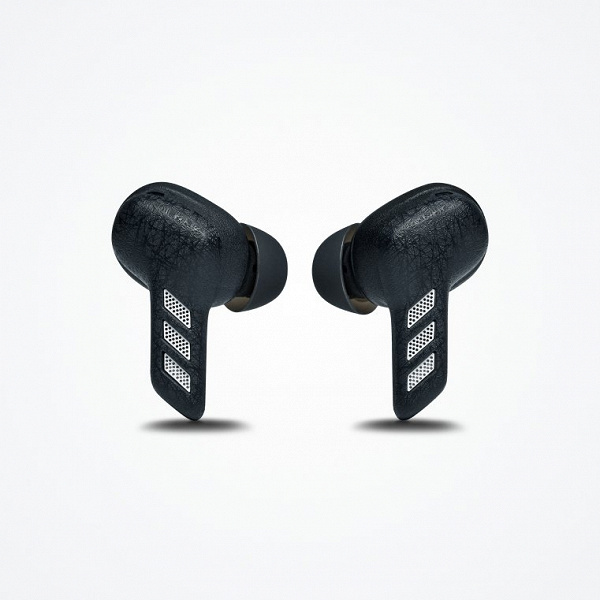 Adidas випустив три моделі спортивних бездротових навушників