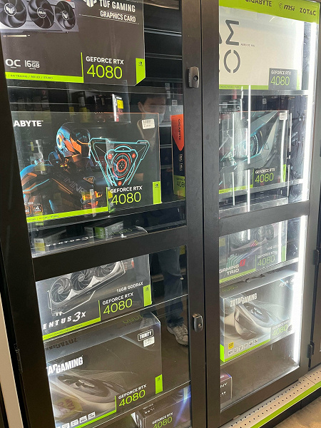 Nvidia уже продала около 150 000 видеокарт GeForce RTX 40, но новая RTX 4080 не пользуется особым спросом
