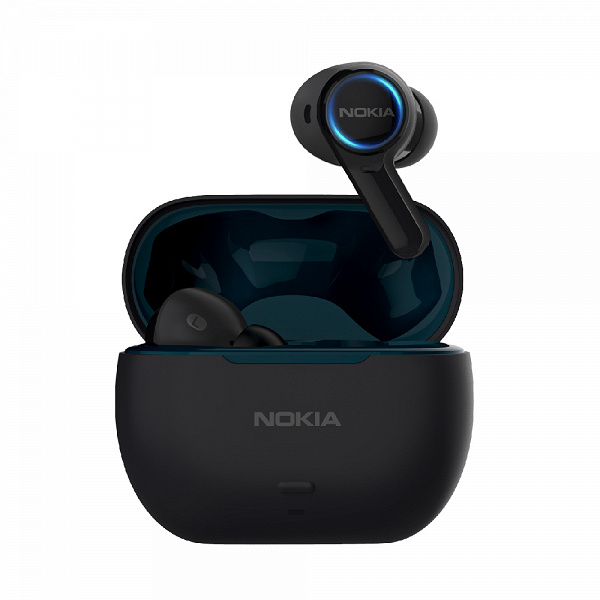 Nokia started selling seven wireless headphones at once in Russia