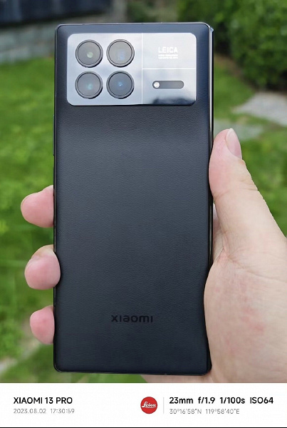 Камера Leica с четырьмя сенсорами и «кожаная» крышка. Xiaomi MIX Fold 3 впервые засняли вживую