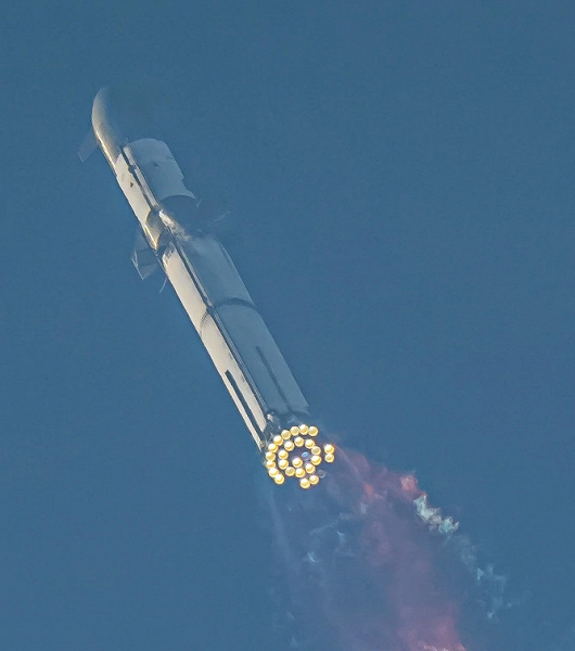 SpaceX необходимо исправить 63 проблемы, чтобы космический корабль Starship вновь поднялся в воздух. Авиарегулятор США опубликовал отчет о первом полете Starship 