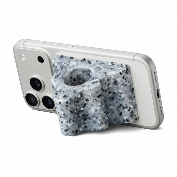 Этот продукт Apple создала специально для людей с ограниченными возможностями. Держатель Hikawa Phone Grip & Stand выпущен ограниченным тиражом