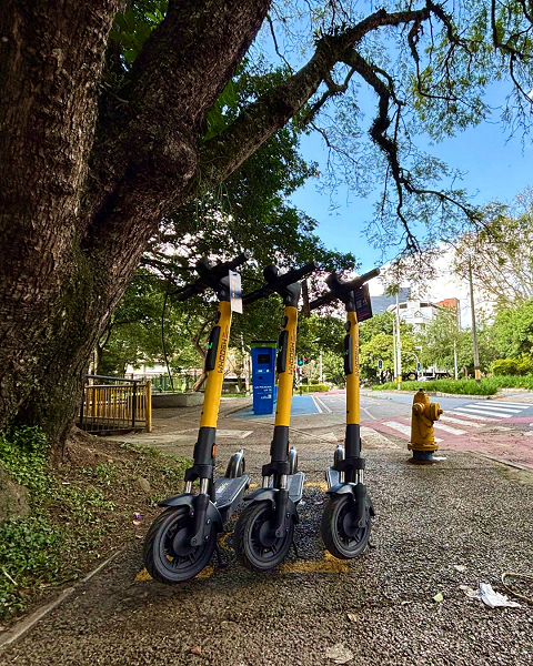 Российский кикшеринг Whoosh заработал в Колумбии