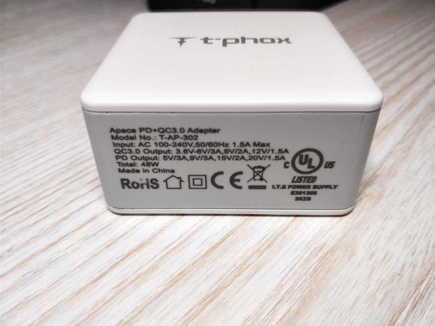 Тест и обзор T-Phox 30W. Зарядное для MacBook, iPad, iPhone, Android