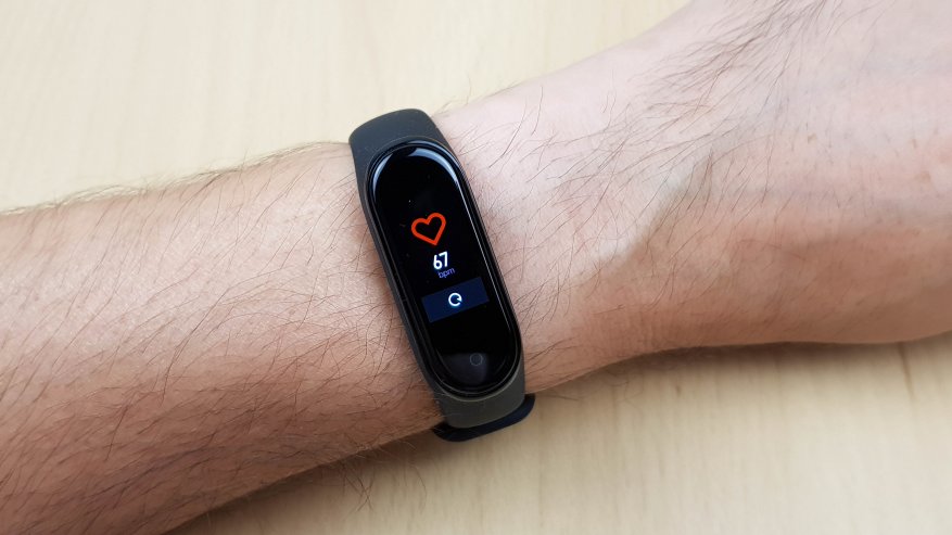 Обзор Xiaomi Mi Band 4. Сравнение с Mi Band 3 и 2