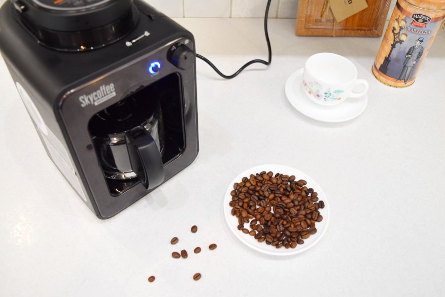 Магазины Украины и СНГ: Умная кофеварка Redmond SkyCoffee M1505S-E: вы все еще завариваете кофе?