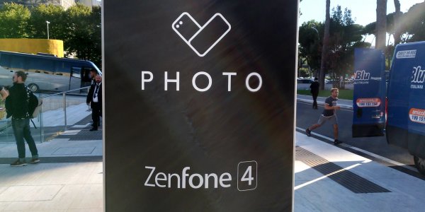 Прошивку Asus Zenfone 4 Selfie, наконец, обновили