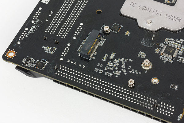 Материнская плата ECS Z270H4-I форм-фактора Mini-ITX на чипсете Intel Z270