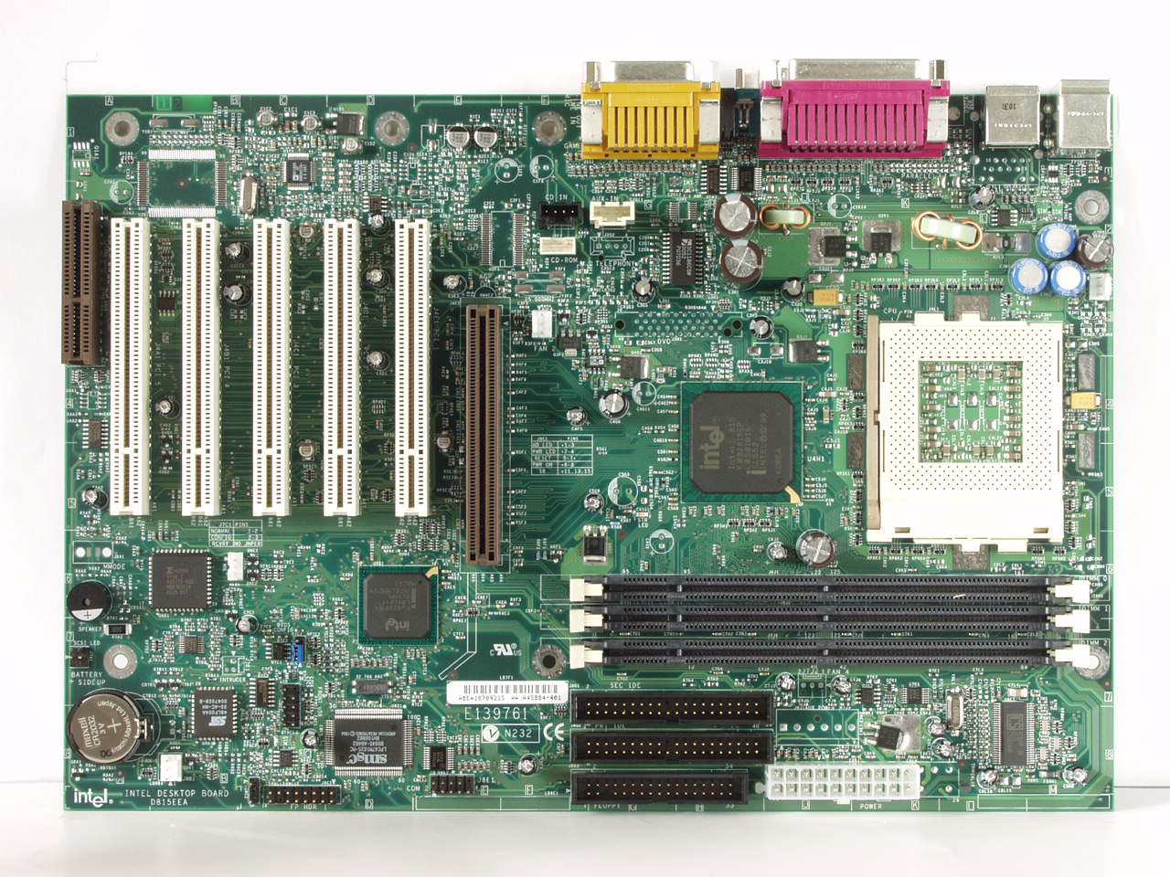 Материнские платы desktop. Intel d815eea2 материнская плата. Материнская плата Интел desktop Board d815. Материнская плата Intel Socket 370. Материнская плата Intel desktop Board 01.