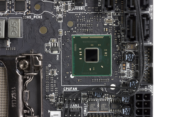 Чипсет материнской платы MSI Z87I Gaming AC