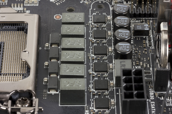 Система питания процессора материнской платы MSI Z87I Gaming AC