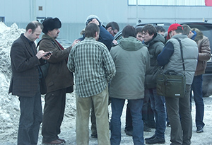 участники вводят координаты финиша в свои навигаторы