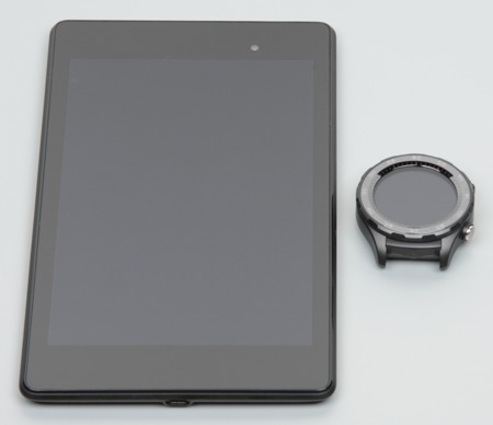 Обзор умных часов Huawei Watch 2. Тестирование дисплея