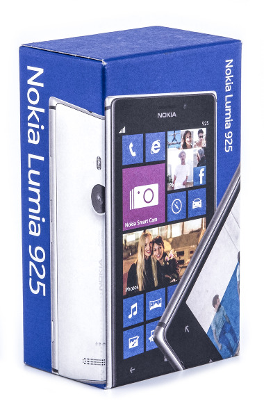 Упаковка Nokia Lumia 925