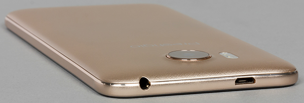 Смартфон Prestigio Grace R7