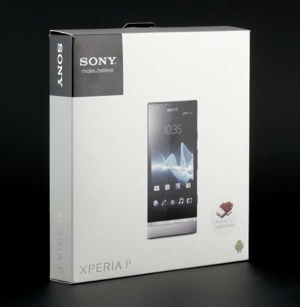 Sony Xperia P — упаковка
