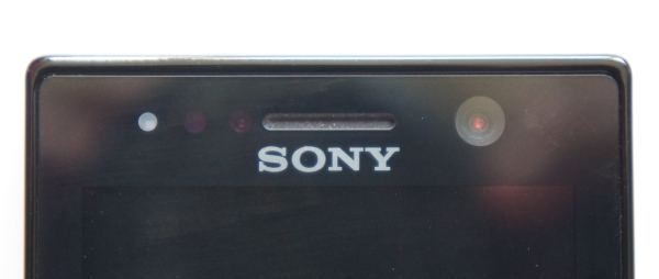 Sony Xperia U - динамик