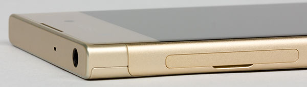 обзор смартфона Sony Xperia XA1