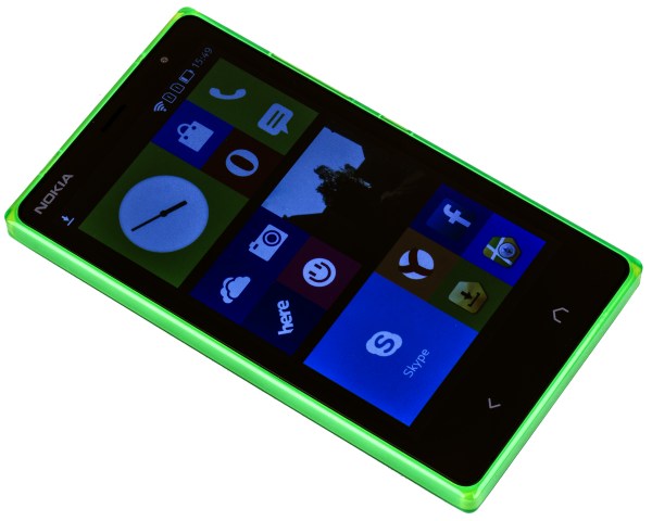 Коробка смартфона Nokia X2