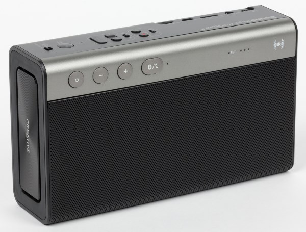 Дизайн колонки Creative Sound Blaster Roar 2