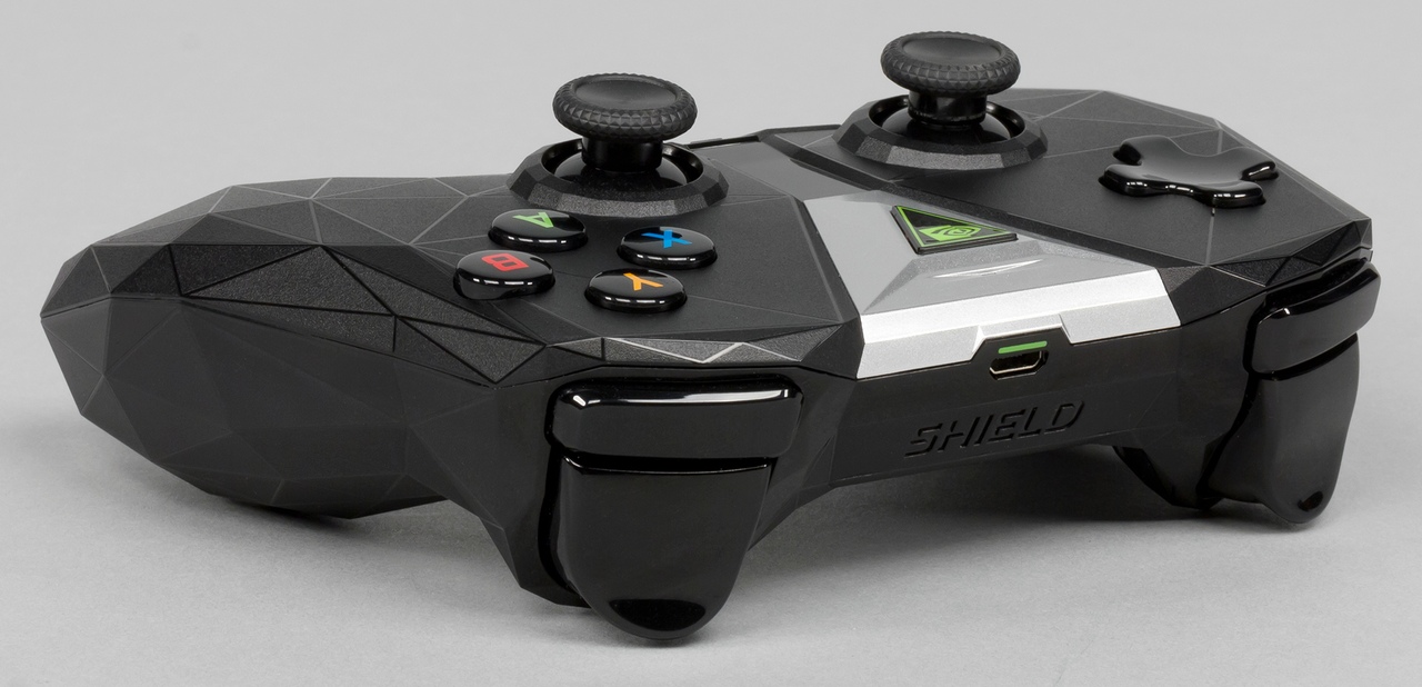 Игровой контроллер Nvidia Shield TV
