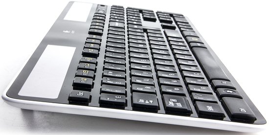 Беспроводная клавиатура Logitech Wireless Solar Keyboard K750 на солнечных батареях