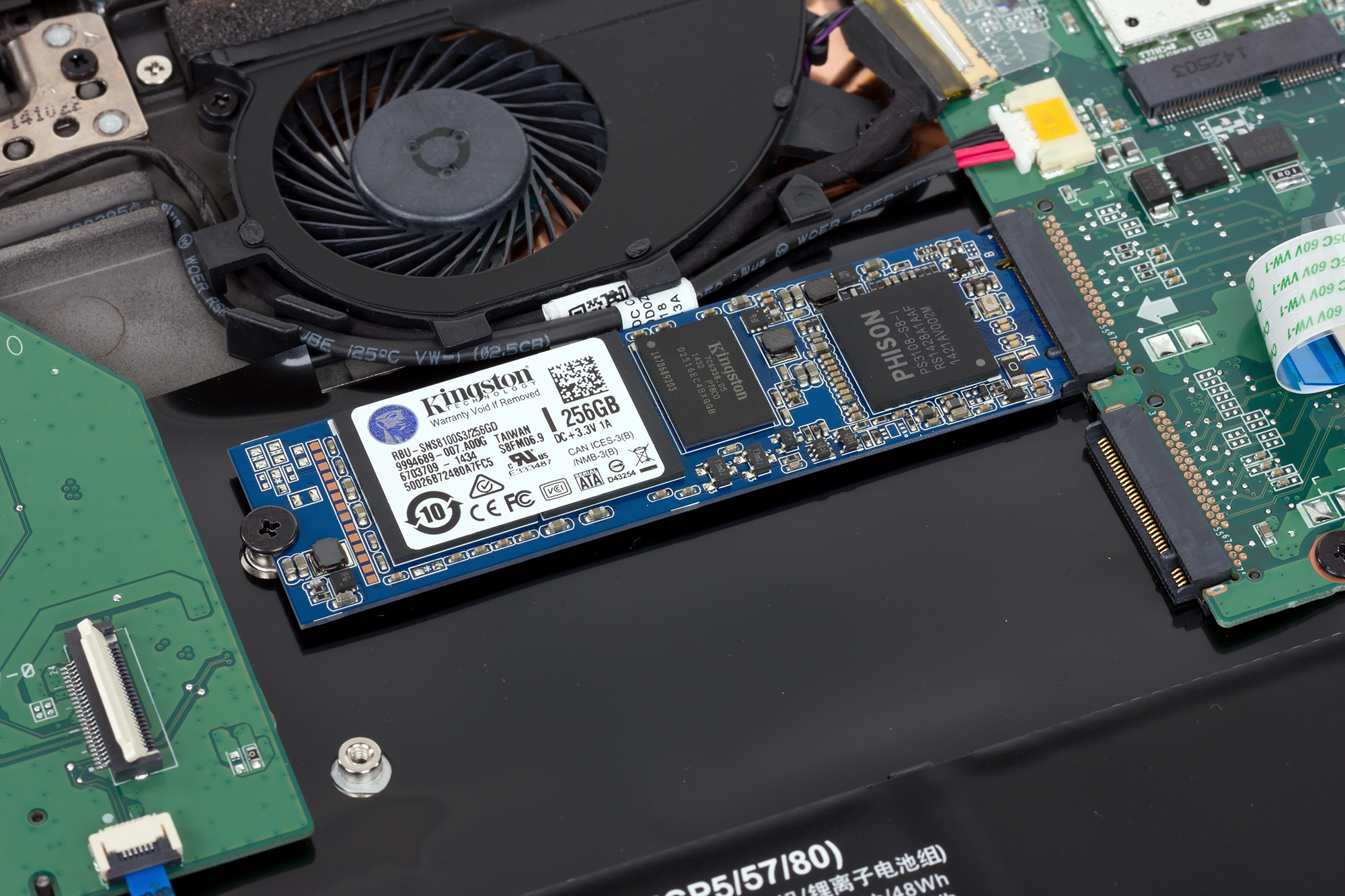 Ssd накопители asus. Слот для m2 SSD В ноутбуке. SSD m2 для ноутбука Toshiba. Ссд м2 для ноутбука асус. SSD m2 для ноутбука Acer Aspire.