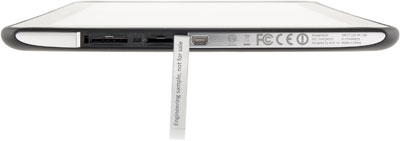 Правая грань планшета Acer Iconia Tab A701