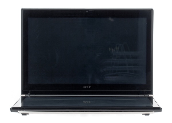 ноутбук Acer Iconia с двумя экранами