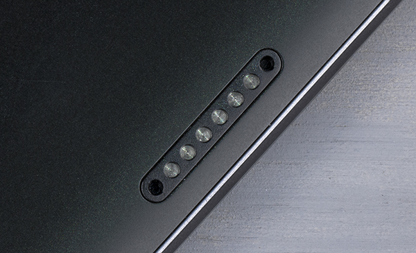 Дизайн планшета Alcatel OneTouch Hero 8