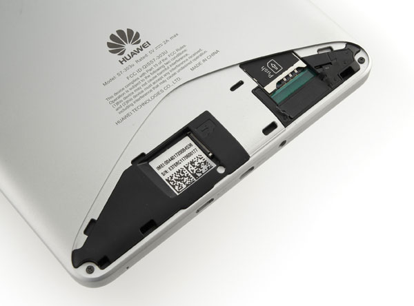Слоты для SIM-карты и microSD на планшете Huawei MediaPad