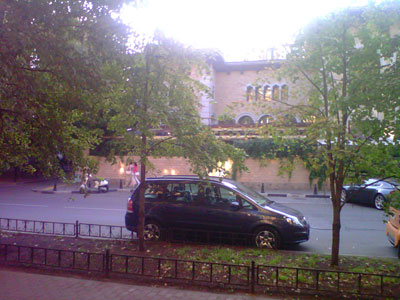 Фото сделано фронтальной камерой планшета MIReader M801