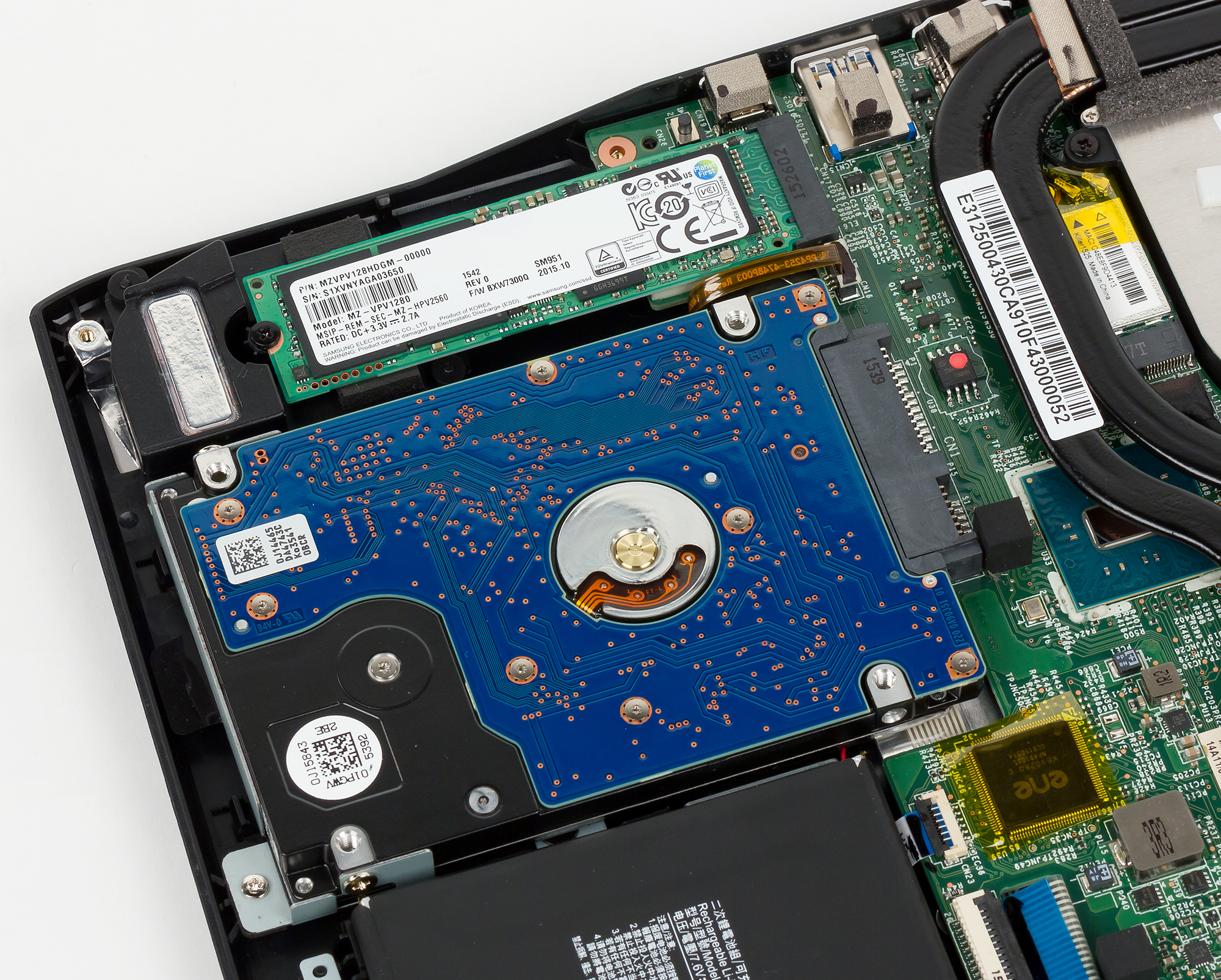 Установить второй ноутбук. HDD SSD m2. MSI SSD m2. SSD m2 для нетбука MSI u100. SSD M.2 ноутбук Sony.