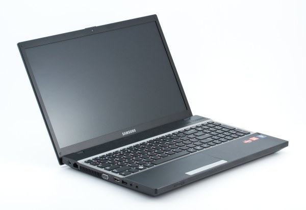 Ноутбук Samsung NP-305V5A-S0A