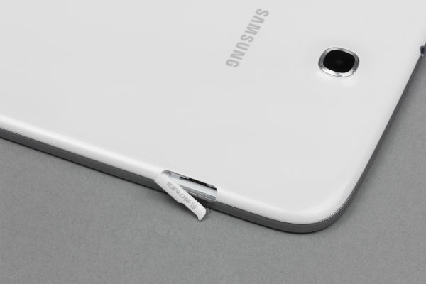 Слот для microSD на планшете Samsung Galaxy Note 8.0