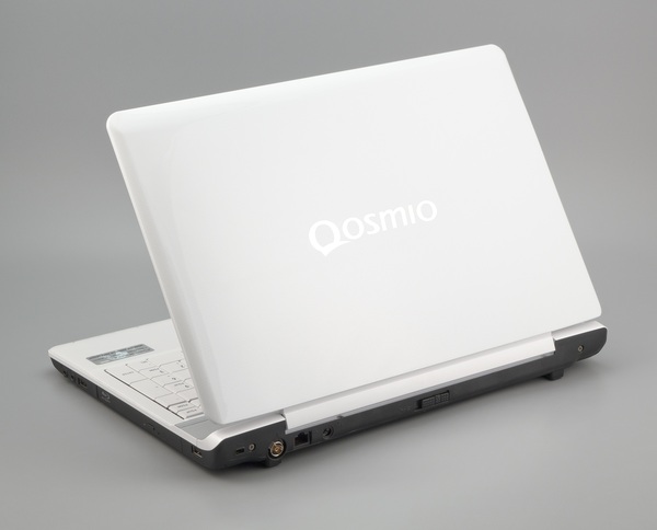 Ноутбук Toshiba Qosmio F750 с 3D-экраном