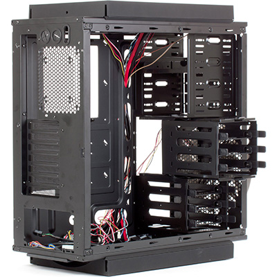 Шасси вид три четверти корпуса Bitfenix Survivor