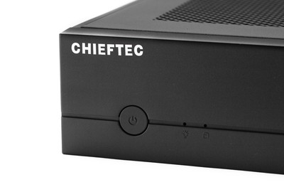 Кнопка включения и индикаторы