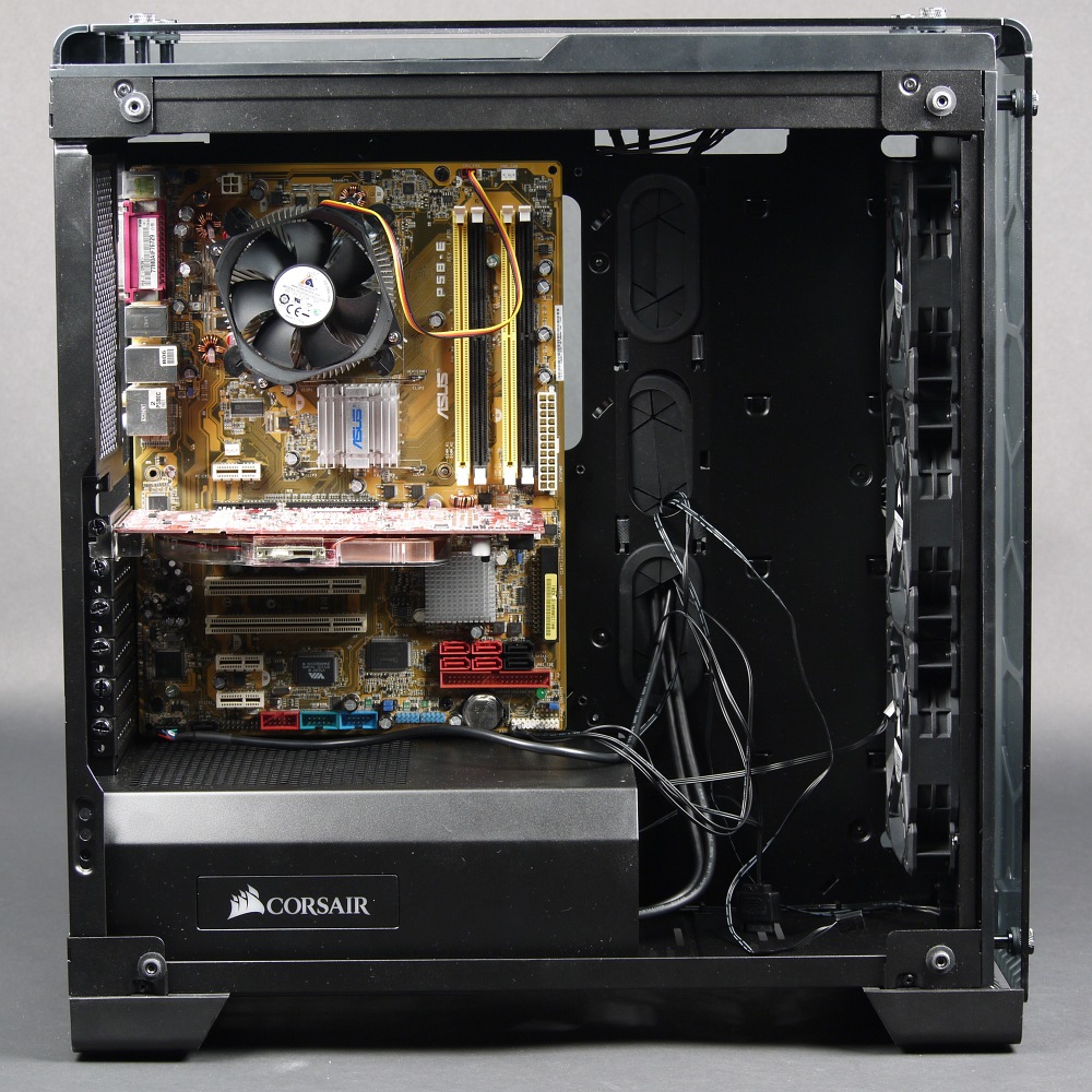 Системные установки. Сборка материнской платы. Водяное охлаждение cooler master h500m. Системный блок hdd для пк. Системный блок крепление материнской платы.