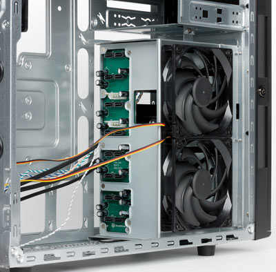 Дисковая стойка hot-swap